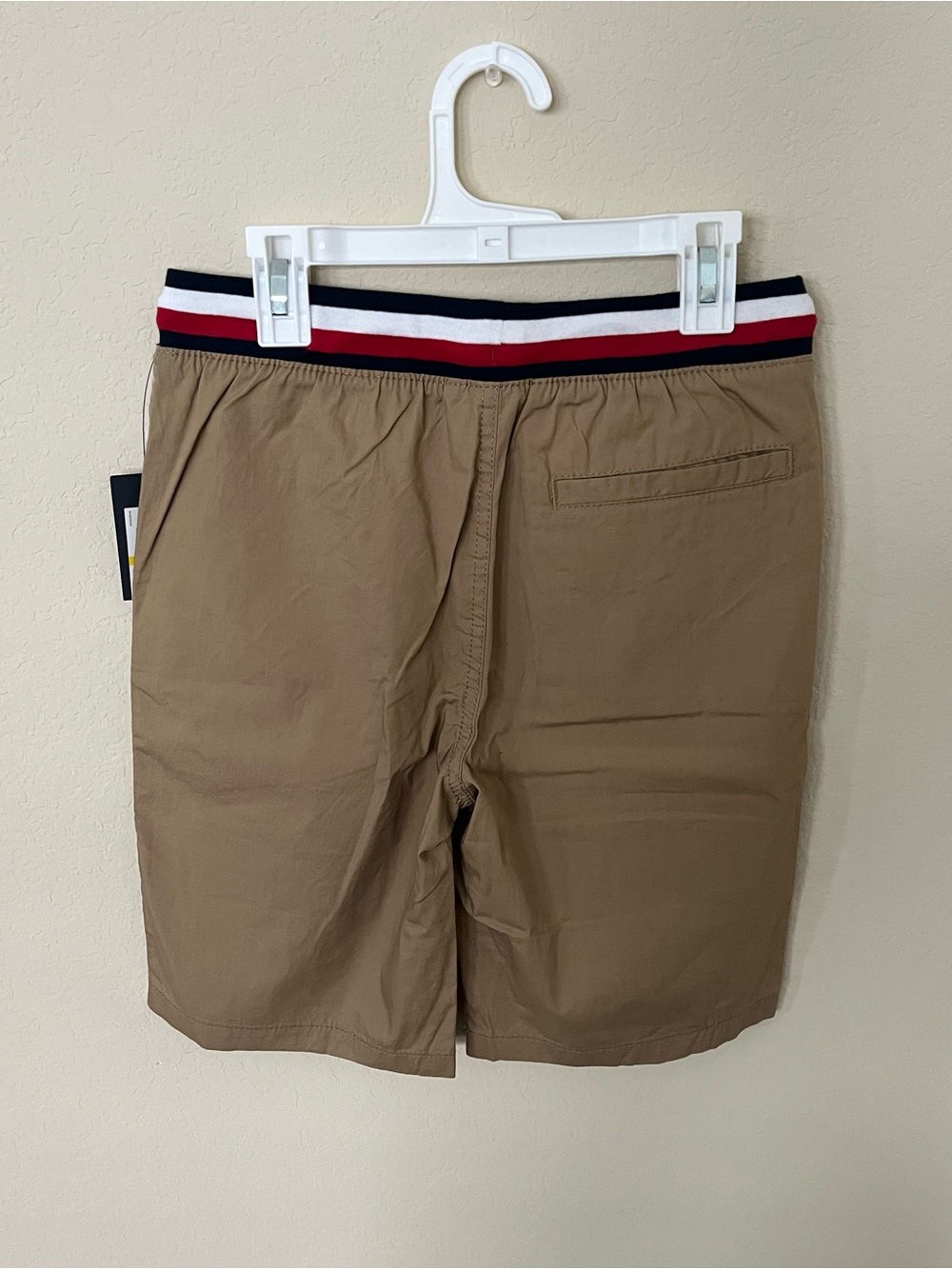 Tommy Hilfiger Boys Khaki Pull-On Chino Shorts Medium 12/14 NWT - Picture 4 of 4